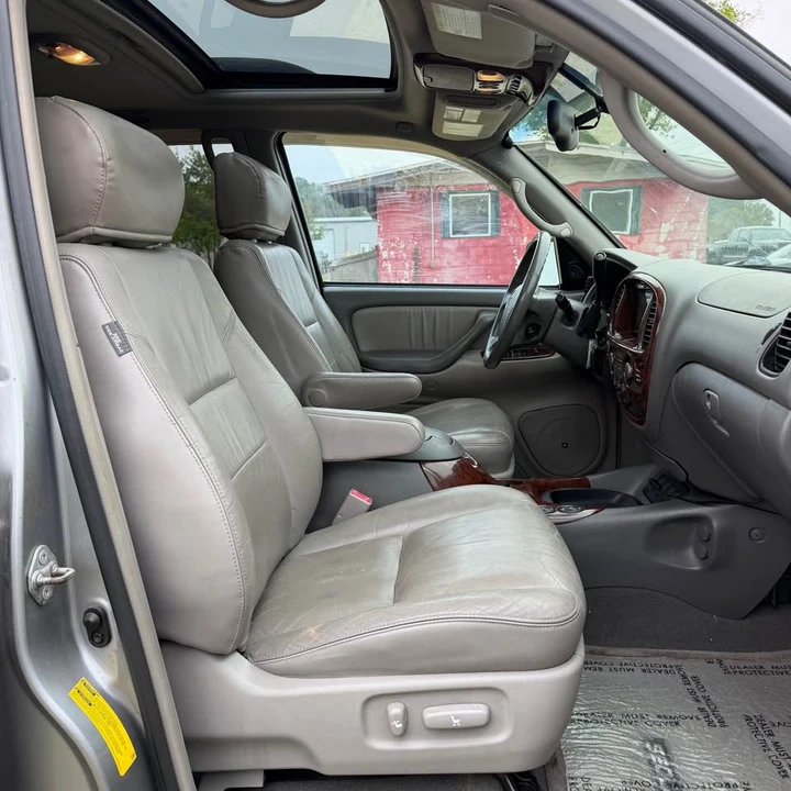 2005 Toyota Sequoia 1st Gen - Image 15 of 20