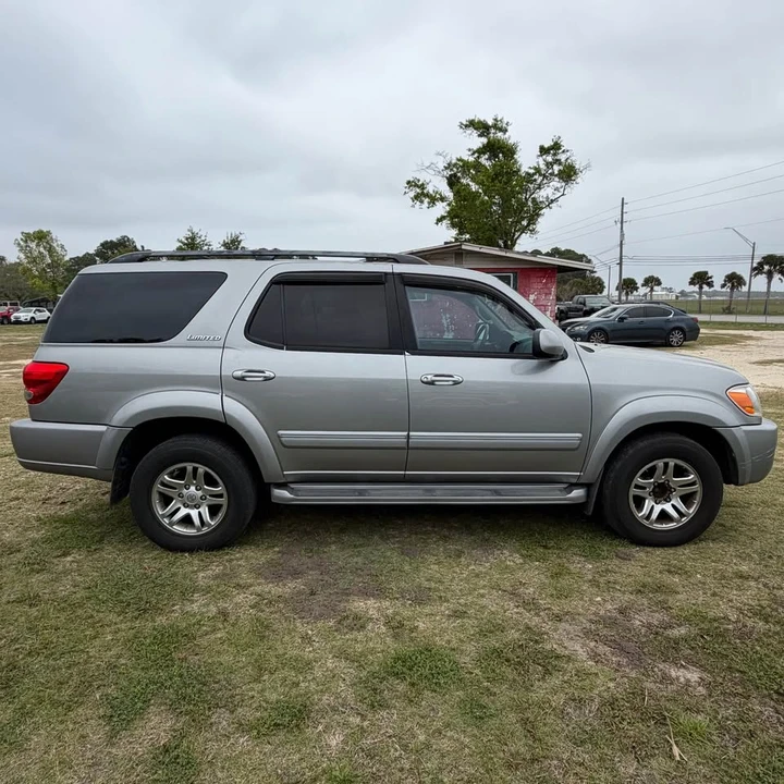 2005 Toyota Sequoia 1st Gen - Image 7 of 20