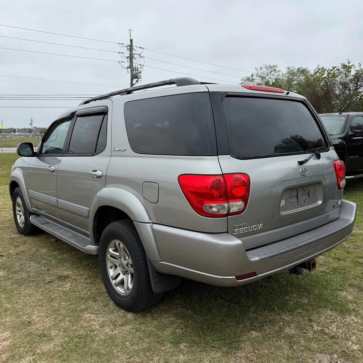 2005 Toyota Sequoia 1st Gen - Image 3 of 20