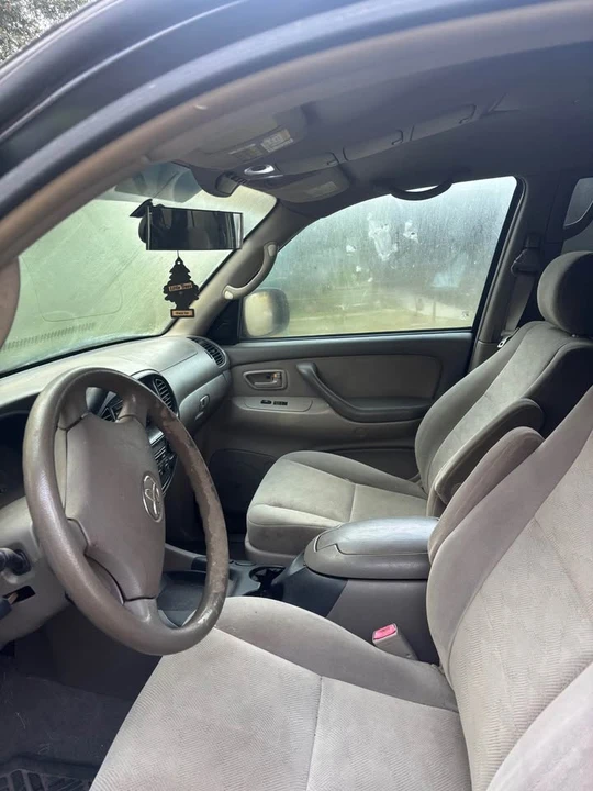 2005 Toyota Sequoia 1st Gen - Image 5 of 12