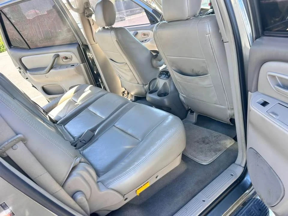 2005 Toyota Sequoia 1st Gen - Image 5 of 10