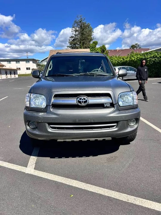 2005 Toyota Sequoia 1st Gen - Image 4 of 10