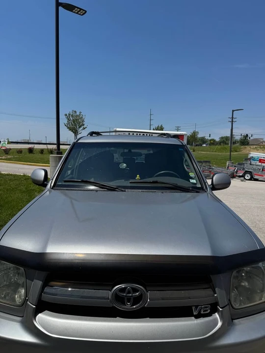 2005 Toyota Sequoia 1st Gen - Image 4 of 7