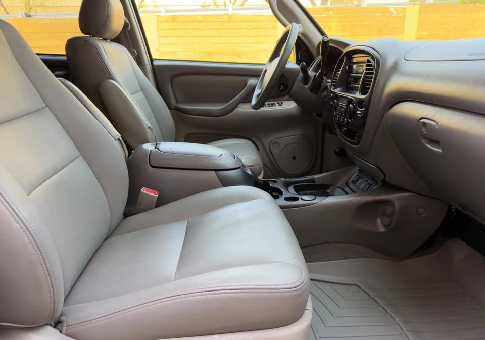 2005 Toyota Sequoia 1st Gen - Image 13 of 20