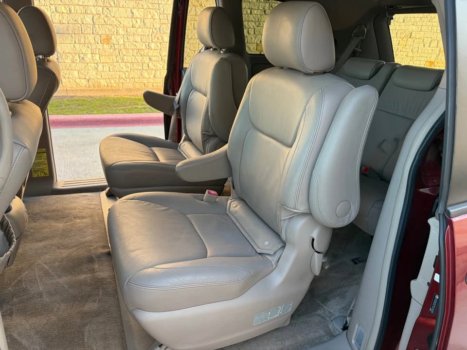 2005 Toyota Sienna 2nd Gen - Image 7 of 13