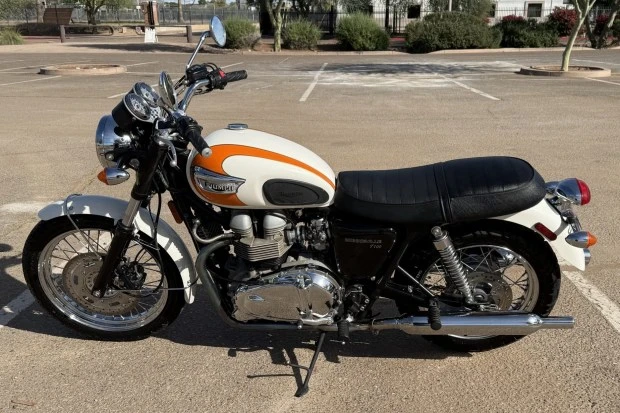 2005 Triumph New Bonneville - Image 3 of 6