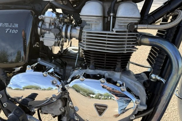 2005 Triumph New Bonneville - Image 5 of 6