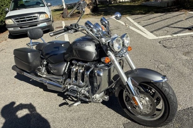 2005 Triumph - Image 3 of 7