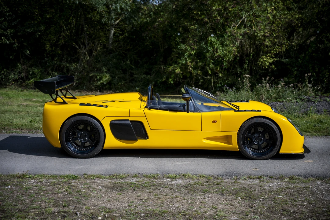 2005 Ultima - Image 4 of 31