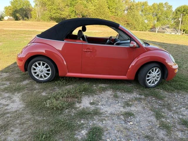 2005 Volkswagen New Beetle - Image 5 of 18