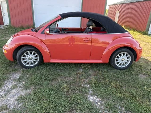 2005 Volkswagen New Beetle - Image 6 of 18