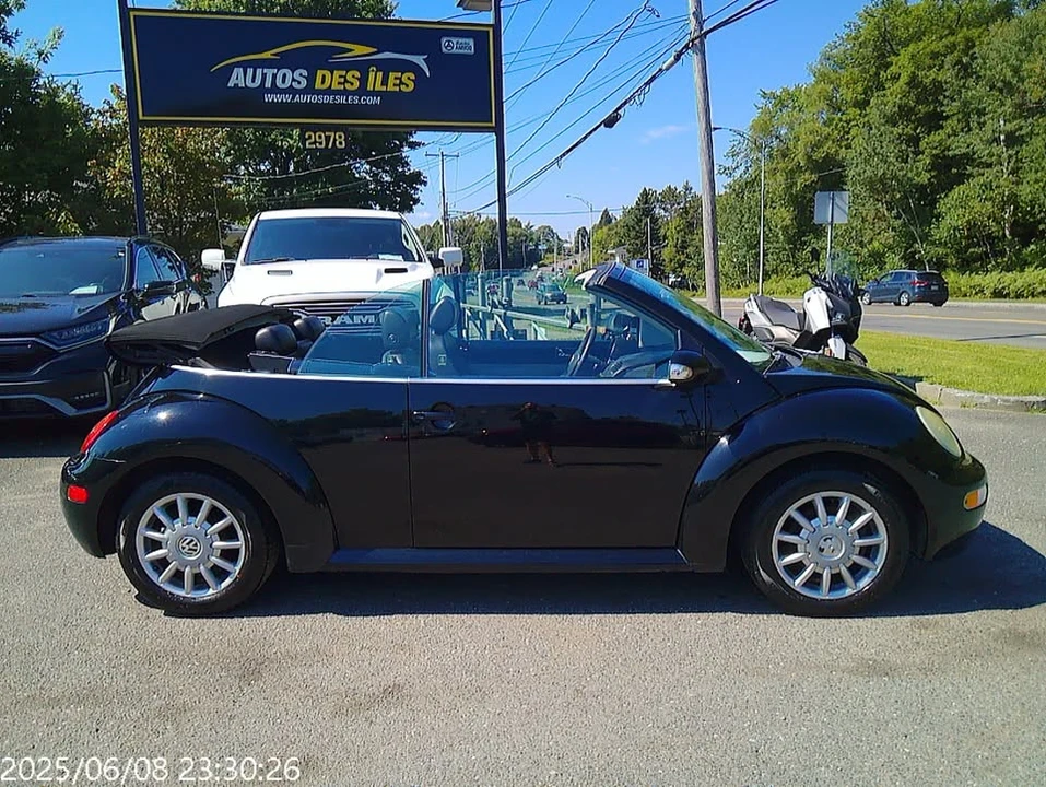 2005 Volkswagen New Beetle - Image 10 of 20