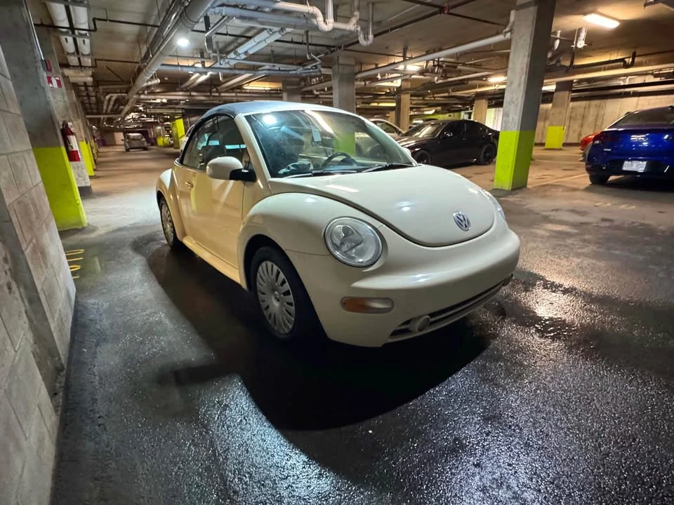 2005 Volkswagen Beetle - Image 2 of 3
