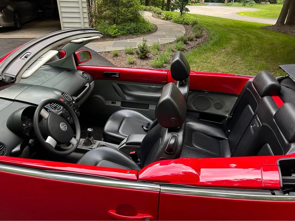 2005 Volkswagen New Beetle - Image 3 of 9