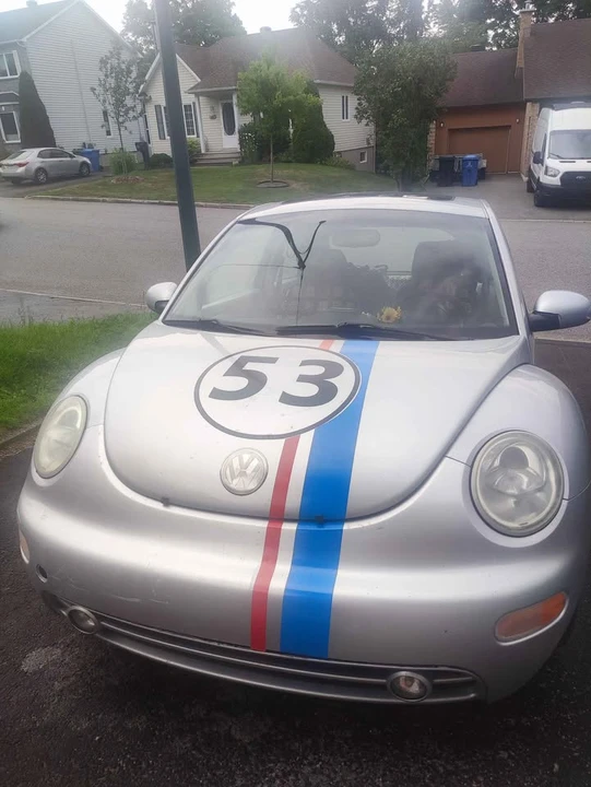 2005 Volkswagen New Beetle - Image 2 of 8