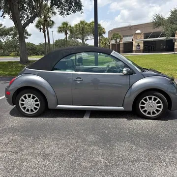 2005 Volkswagen Beetle 1.8T Classic Convertible 2D
