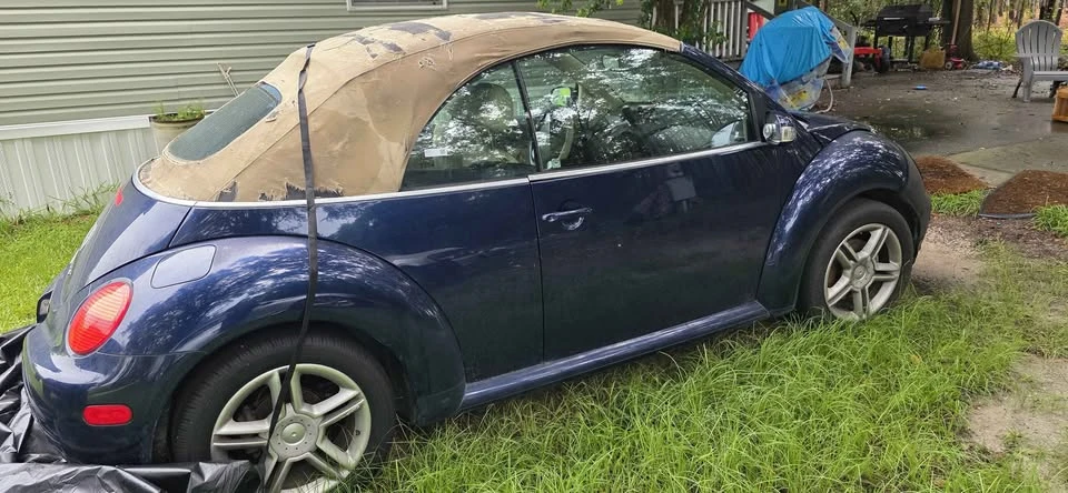2005 Volkswagen New Beetle - Image 3 of 9
