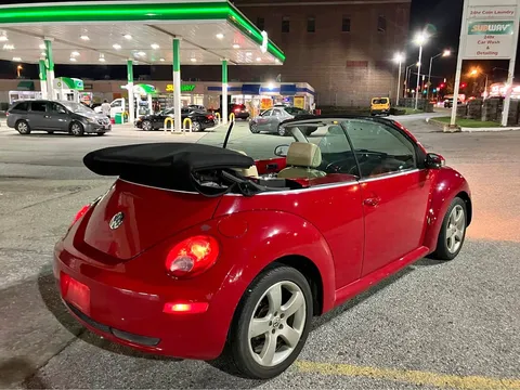 2005 Volkswagen Beetle 1.8T Classic Convertible 2D