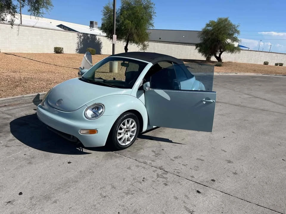 2005 Volkswagen New Beetle - Image 4 of 13
