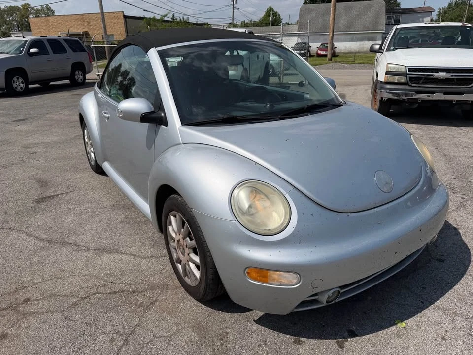 2005 Volkswagen New Beetle - Image 4 of 10