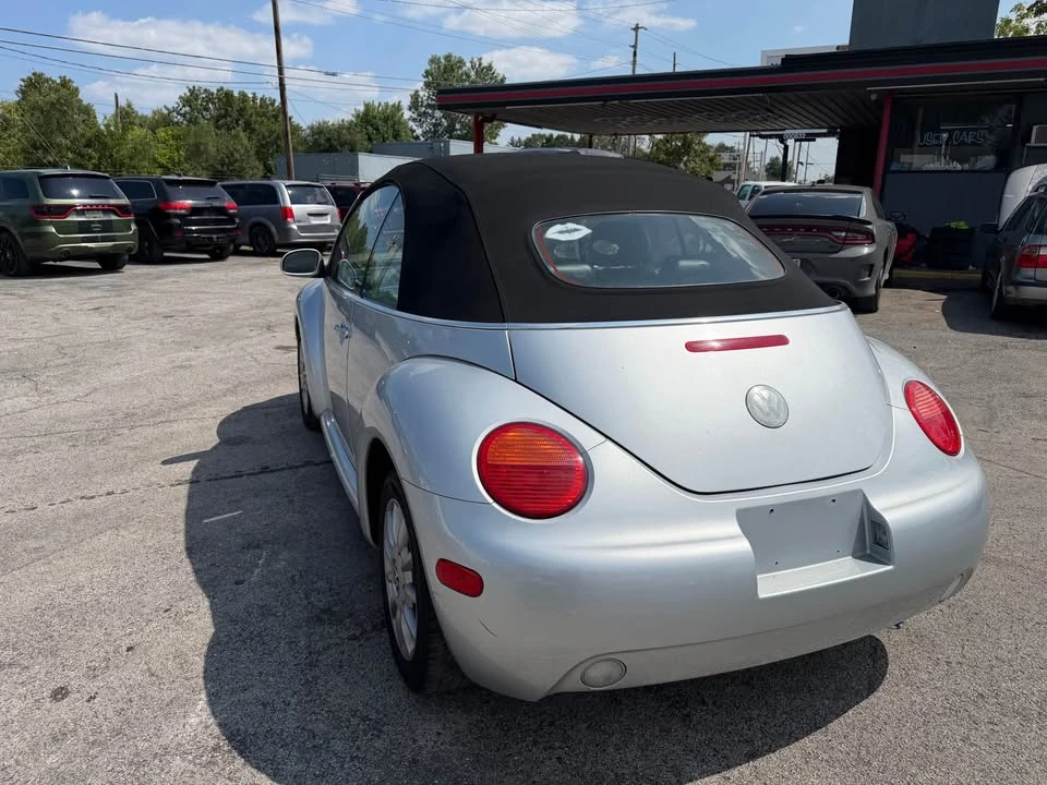 2005 Volkswagen New Beetle - Image 3 of 10