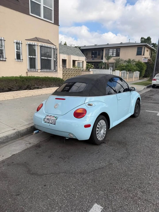 2005 Volkswagen New Beetle - Image 11 of 19