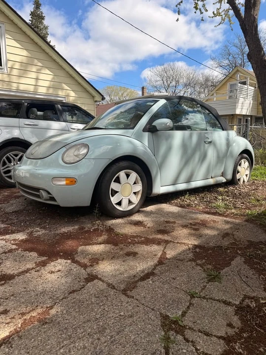 2005 Volkswagen New Beetle - Image 3 of 8