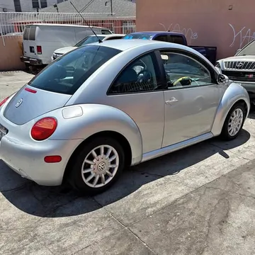 2005 Volkswagen Beetle 1.8T Classic Hatchback 2D