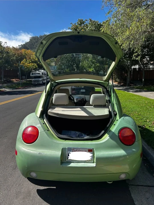 2005 Volkswagen New Beetle - Image 4 of 5