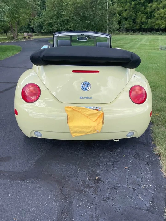 2005 Volkswagen New Beetle - Image 13 of 17
