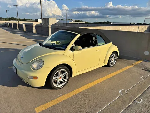 2005 Volkswagen Beetle 1.8T Convertible 2D