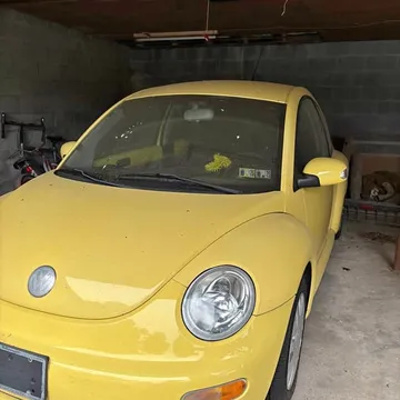 2005 Volkswagen Beetle 1.8T Hatchback 2D