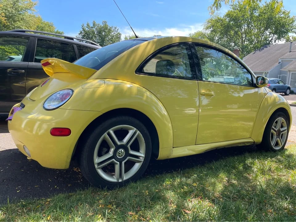 2005 Volkswagen New Beetle - Image 5 of 6