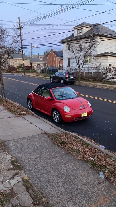 2005 Volkswagen New Beetle - Image 3 of 9