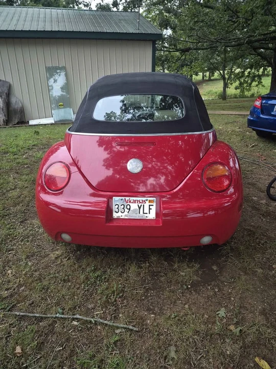 2005 Volkswagen New Beetle - Image 3 of 6