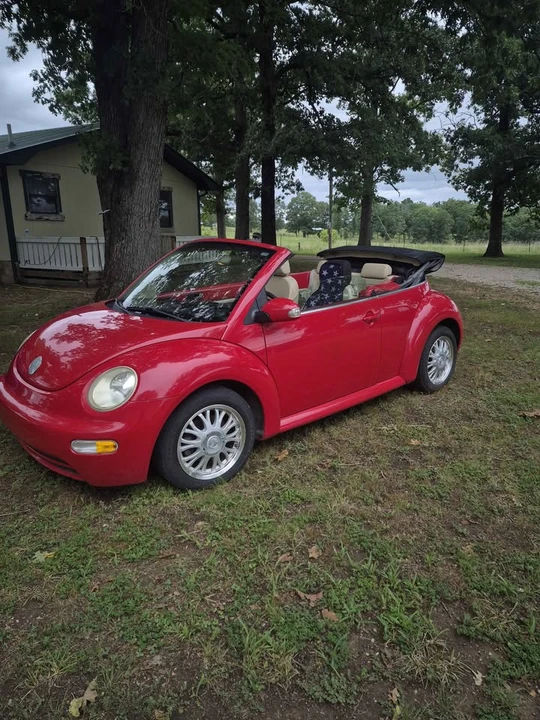 2005 Volkswagen New Beetle - Image 6 of 6