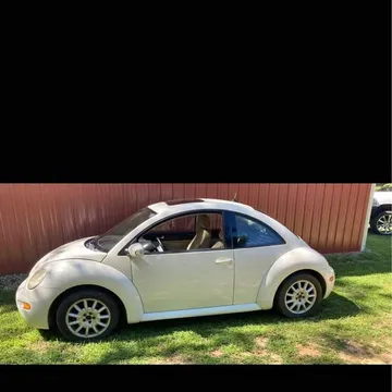 2005 Volkswagen Beetle 2.0T Dune Hatchback 2D