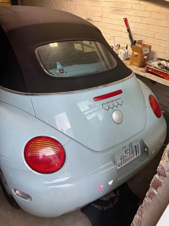 2005 Volkswagen New Beetle - Image 8 of 8