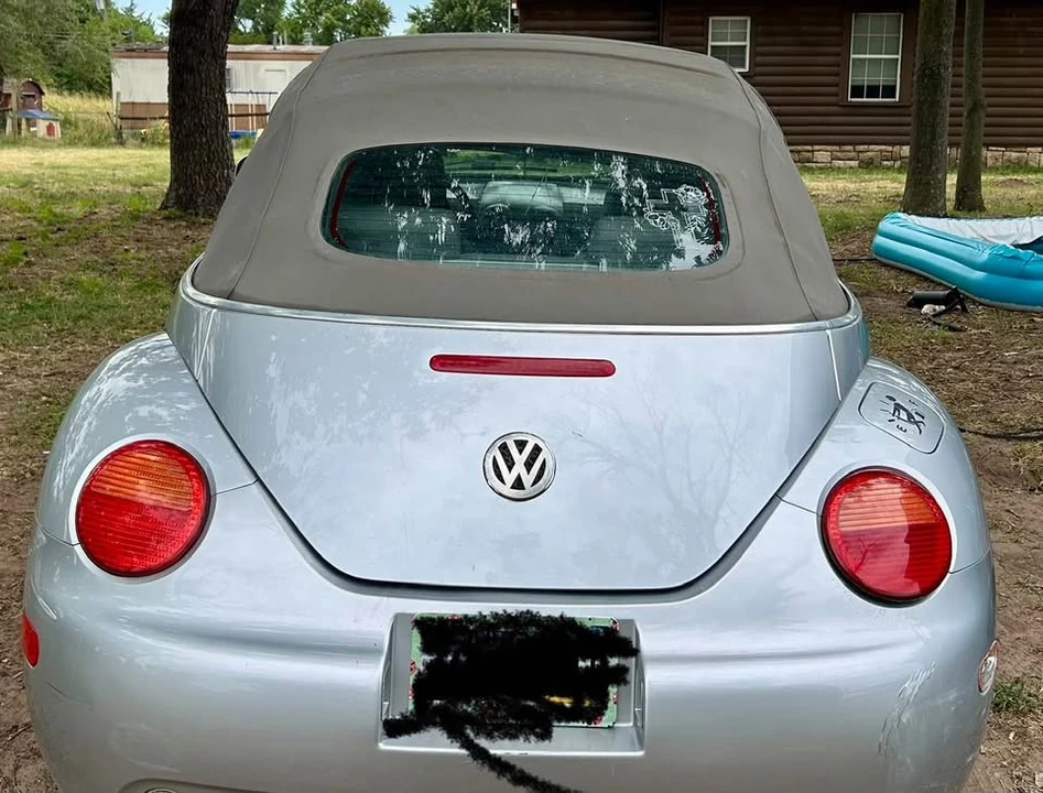 2005 Volkswagen New Beetle - Image 7 of 10