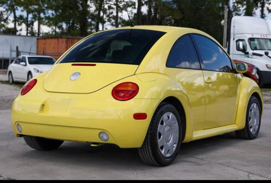 2005 Volkswagen New Beetle - Image 7 of 17