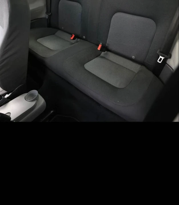 2005 Volkswagen New Beetle - Image 13 of 17