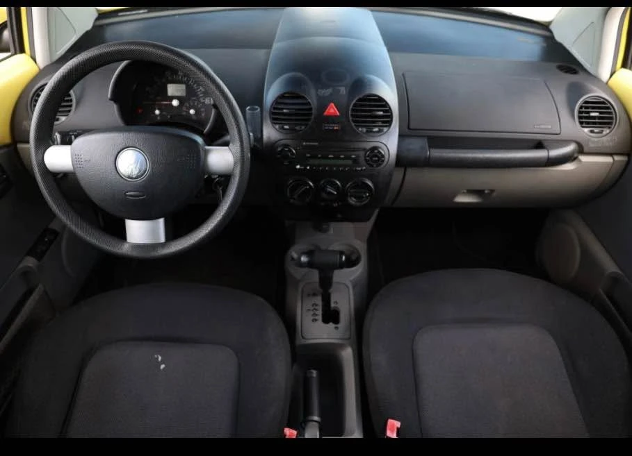 2005 Volkswagen New Beetle - Image 2 of 17