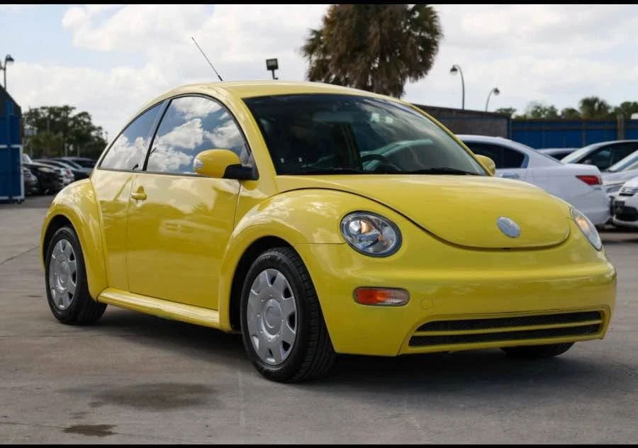 2005 Volkswagen New Beetle - Image 8 of 17