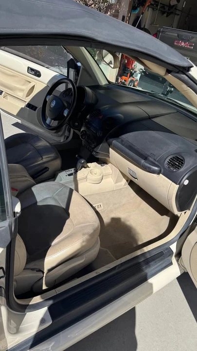 2005 Volkswagen New Beetle - Image 16 of 16