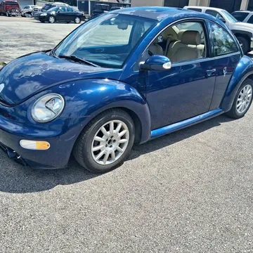 2005 Volkswagen Beetle 2.0T S Hatchback 2D