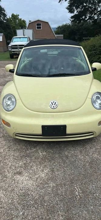 2005 Volkswagen New Beetle - Image 2 of 7