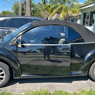 2005 Volkswagen Beetle 2.0T SE Convertible