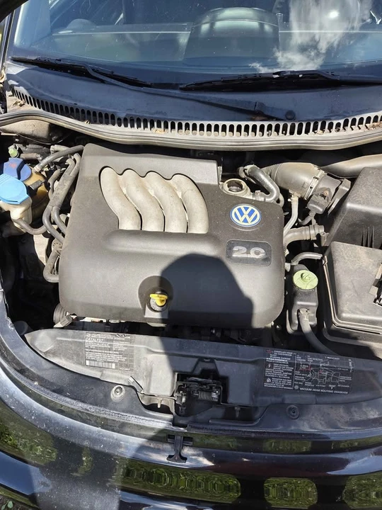 2005 Volkswagen New Beetle - Image 11 of 11
