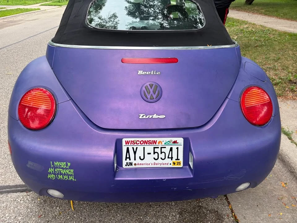 2005 Volkswagen New Beetle - Image 2 of 4