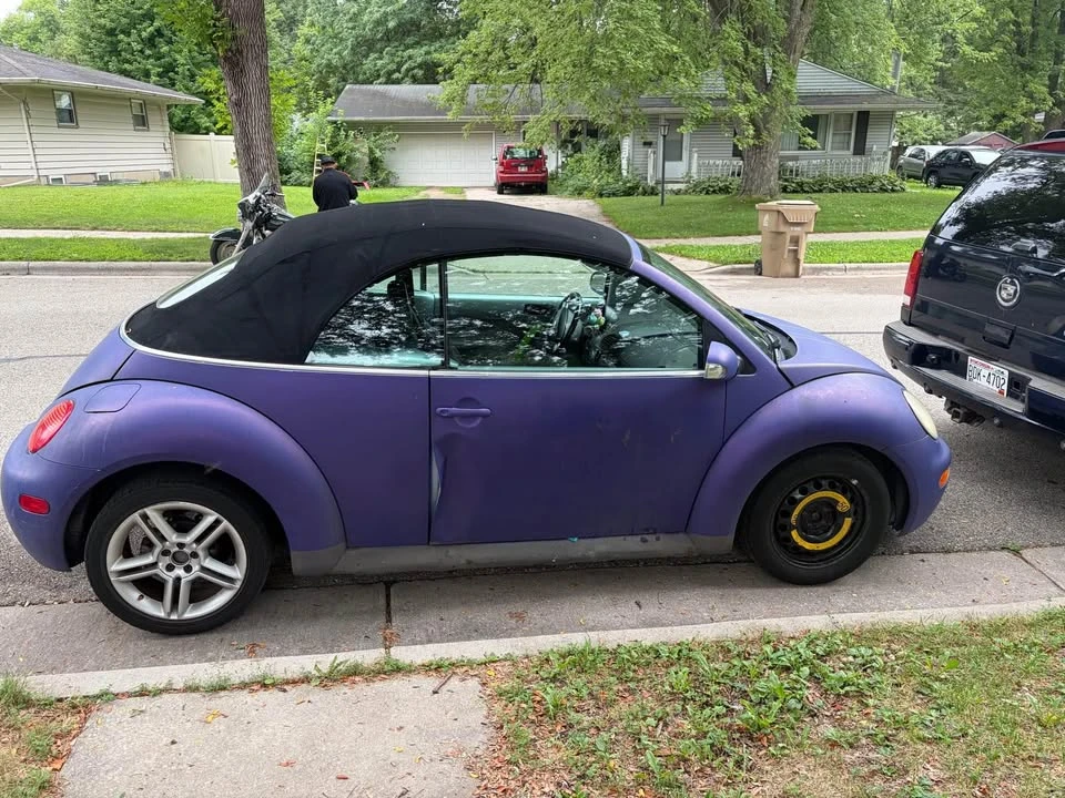 2005 Volkswagen New Beetle - Image 4 of 4
